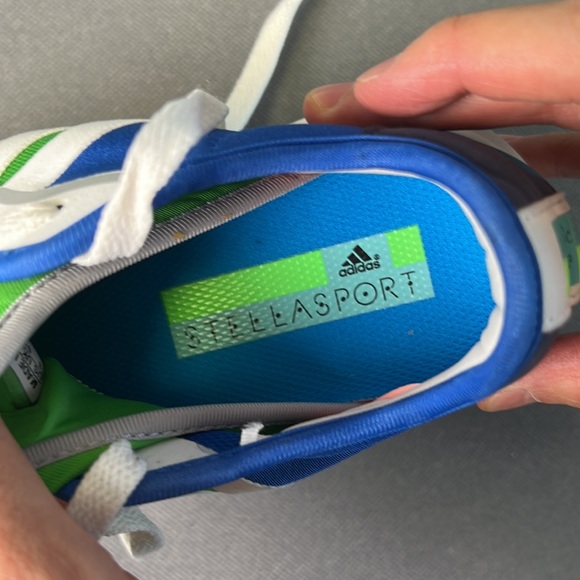 Stella McCartney adidas sneaker. Slightly worn. Size 8. - Picture 7 of 12